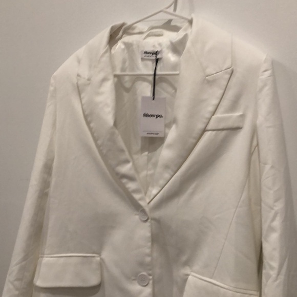 Showpo NWT Haidy Single Breasted Boyfriend Blazer in White 🤍🤩 - Picture 7 of 14